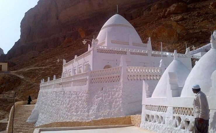 External view of the maqam of Hud (عليه السلام)