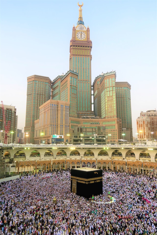 can non muslims enter mecca or medinah